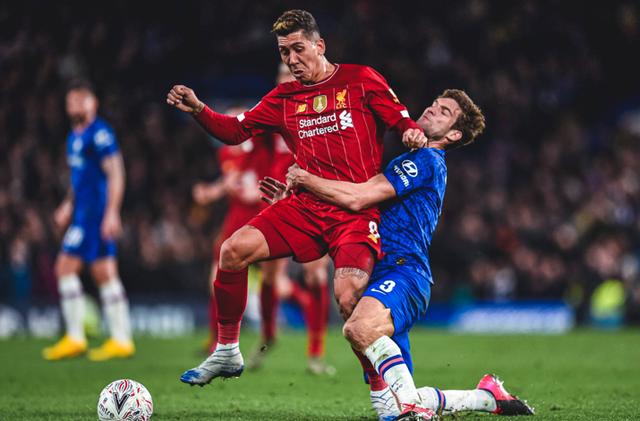 巴萨vs法兰克福，亚马尔带球被断，克瑙夫单刀破门