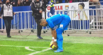 长盘决胜！法国杯惊现22轮点球大战，贝蒂讷21-20取胜晋级