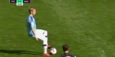 维尼修斯经历1334分钟球荒，皇马球迷嘘他=激励他？（1334分钟无进球，维尼修斯遭皇马球迷嘘声反成动力？）