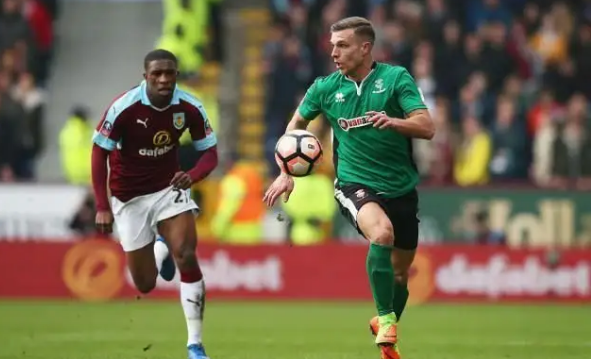 可圈可点！弗拉格13分7篮板11助攻，生涯助攻首次上双