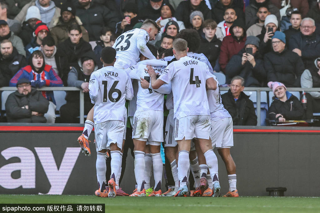 欧冠联赛战术分析：曼联攻防策略