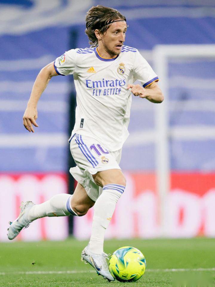 利兹联主帅：连续在强队上拿分很不容易，这些功劳属于球员们